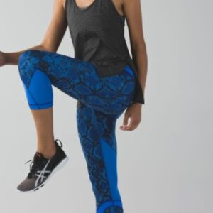 NWT Lululemon Inspire Crop 2 Mini Ziggy Snake